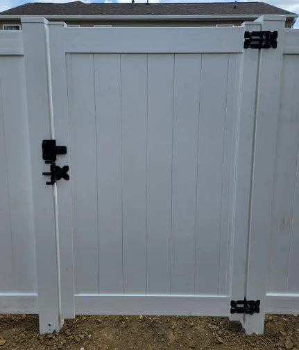 White Vinyl Single Walk Gate : 6'H x 5'W